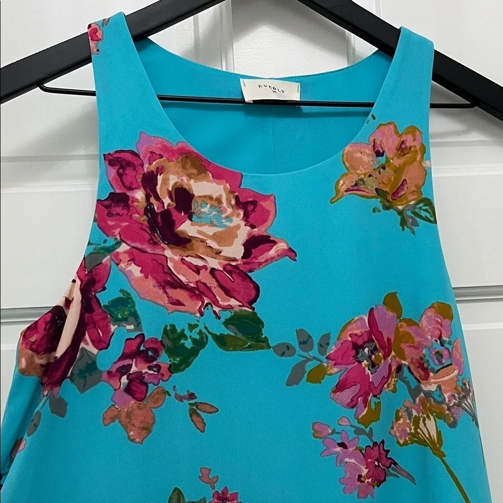 Everly Turquoise Blue and Pink Floral Sheath Sleeveless Mini Dress - Size Small